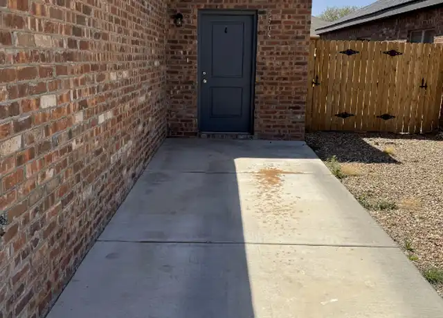Property at 5705 Kemper St Unit B, Lubbock, TX, 79416, 3 beds, 3 baths, [object Object]