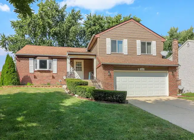 Property at 812 W Appletree Ln, Bartlett, IL, 60103, 3 beds, 2 baths, [object Object]
