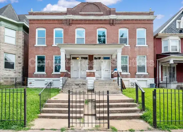 Property at 5130 Kensington Ave Unit 2, St. Louis, MO, 63108, 3 beds, 2 baths, [object Object]