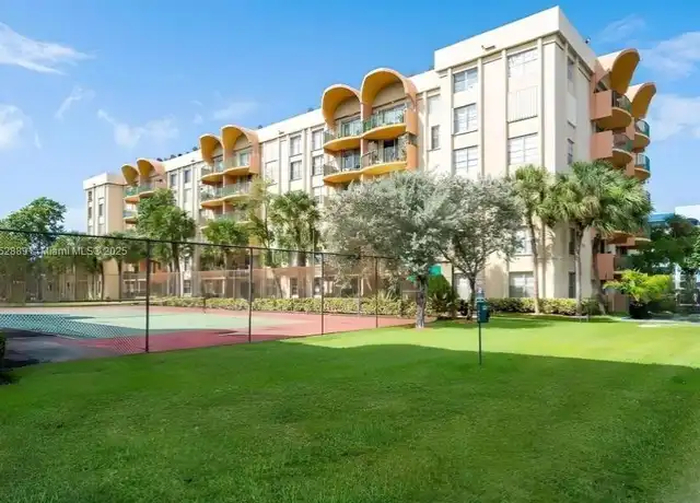 Property at 9310 Fontainebleau Blvd #307, Miami, FL, 33172, 1 bed, 1 bath, [object Object]