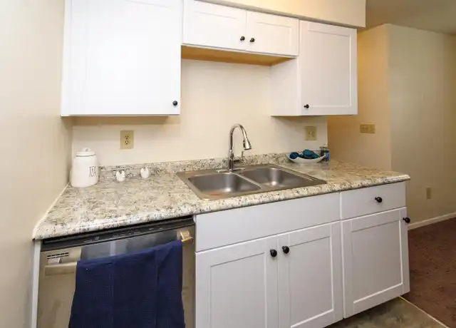 Property at 930 Snider Rd Unit 101, Mason, OH, 45040, 1 bed, 1 bath, [object Object]