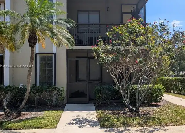 Property at 440 Lakeview Dr #104, Weston, FL, 33326, 2 beds, 2 baths, [object Object]