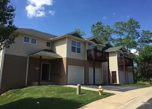 Property at Park Residence - 73 Eastbury Dr, Hendersonville, NC, 28792, 2-3 beds, 2 baths, [object Object]