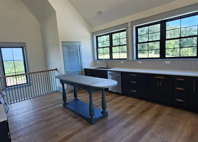 Property at 8510 Coppock Rd, Corryton, TN, 37721, 1 bed, 1 bath, [object Object]