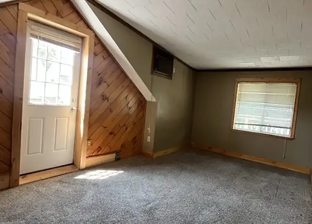 Property at 815-819 River St Unit 817, Fitchburg, MA, 01420, 1 bed, 1 bath, [object Object]