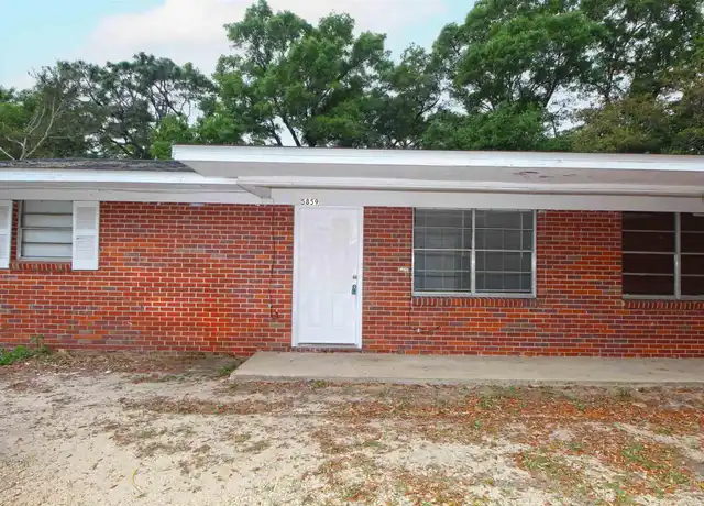 Property at 5859 Peachtree St, Milton, FL, 32570, 2 beds, 1 bath, [object Object]