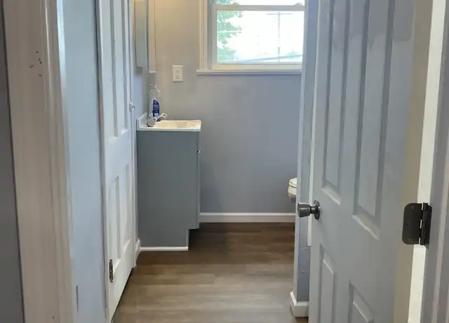 Property at 305 N College Ave, Warrensburg, MO, 64093, 2 beds, 1 bath, [object Object]
