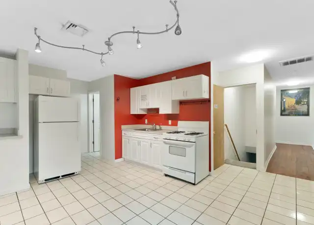 Property at 392 Crown St Unit 392-2, New Haven, CT, 06511, 3 beds, 1 bath, [object Object]