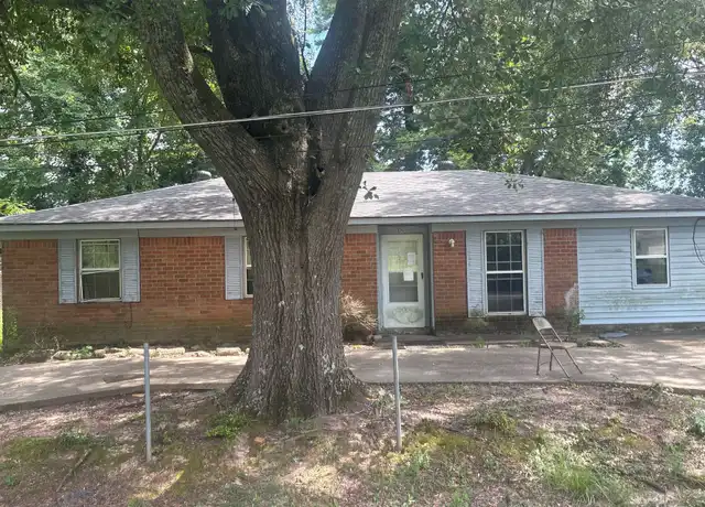 Property at 2904 McLeod St, Monroe, LA, 71201, 3 beds, 1 bath, [object Object]