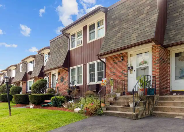 Property at 282 Main St Unit 06, Terryville, CT, 06786, 2 beds, 1.5 baths, [object Object]