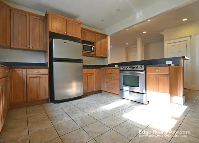 Property at 45 Radnor Rd Unit 1, Boston, MA, 02135, 6 beds, 3 baths, [object Object]