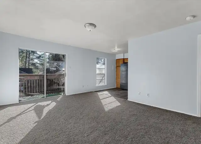 Property at 105 E Egan St Unit 105B, Shreveport, LA, 71101, 1 bed, 1 bath, [object Object]