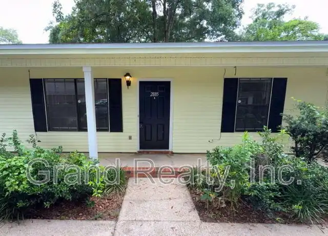 Property at 2885 E Johnson Ave, Pensacola, FL, 32514, 2 beds, 1 bath, [object Object]