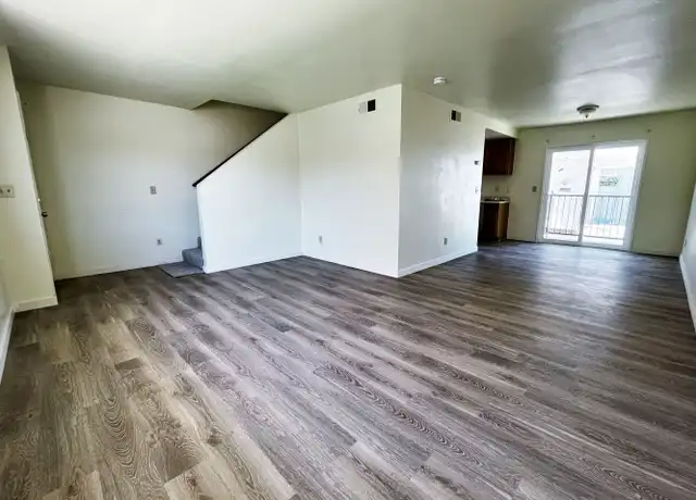 Property at 2667 Sunny Ln Unit A, Bakersfield, CA, 93305, 3 beds, 2.5 baths, [object Object]