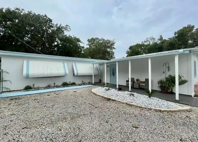 Property at 17 Pompano Ave, Key Largo, FL, 33037, 3 beds, 2 baths, [object Object]