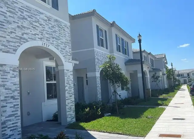Property at 1727 SE 26th Ter, Homestead, FL, 33035, 3 beds, 2.5 baths, [object Object]