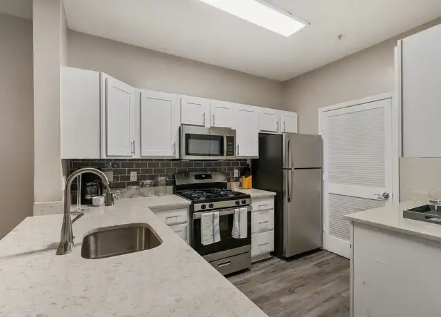 Property at The Park at Kingsview Village - 13414 Daventry Way, Germantown, MD, 20874, 1 bed, 1 bath, [object Object]