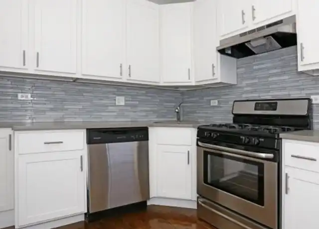 Property at 5162 N Leavitt St, Chicago, IL, 60625, 2 beds, 1 bath, [object Object]