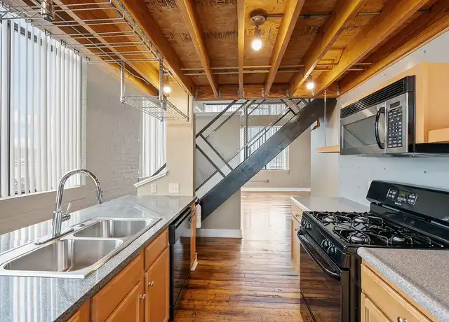 Property at Machine Flats - 3301 Colerain Ave, Cincinnati, OH, 45225, 1 bed, 1 bath, [object Object]