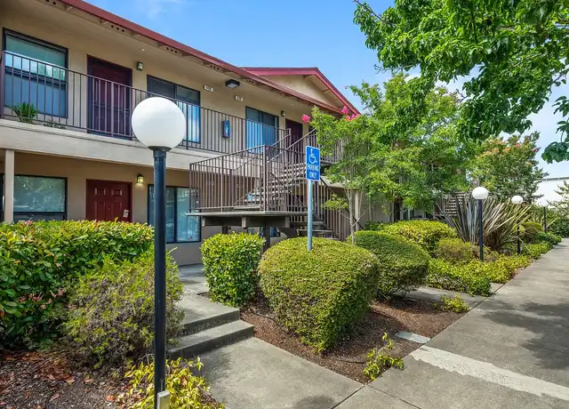 Property at Manor Apartments - 360 Laguna Dr, Rohnert Park, CA, 94928, 1 bed, 1 bath, [object Object]