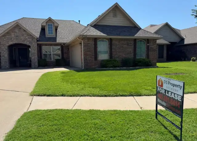 Property at 4916 Fawn Run Dr, Yukon, OK, 73099, 3 beds, 2 baths, [object Object]