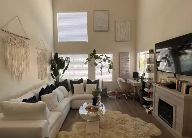 Property at 1118 Valencia St #311, Los Angeles, CA, 90015, 2 beds, 1 bath, [object Object]