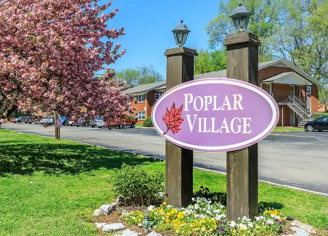 Property at Poplar Village - 1414 Poplar Ave, Murfreesboro, TN, 37129, 1-2 bed, 1 bath, [object Object]