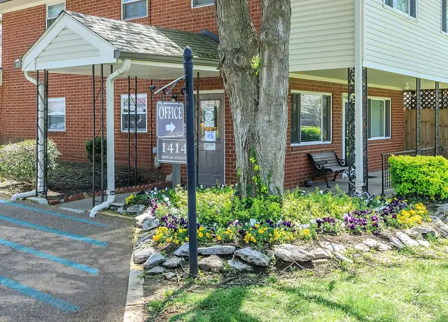 Photo of 1414 Poplar Ave, Murfreesboro, TN 37129