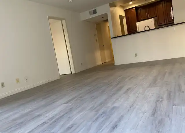 Property at 10916 Ashton Ave Unit 102, Los Angeles, CA, 90024, 2 beds, 2 baths, [object Object]