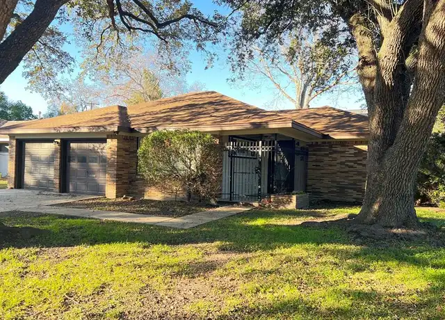 Property at 4602 Redstart St, Houston, TX, 77035, 3 beds, 2 baths, [object Object]