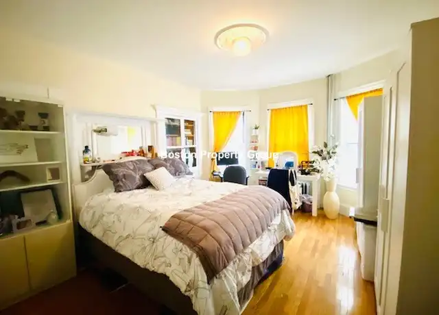 Property at 33 Stone Ave Unit 1, Somerville, MA, 02143, 3 beds, 1 bath, [object Object]