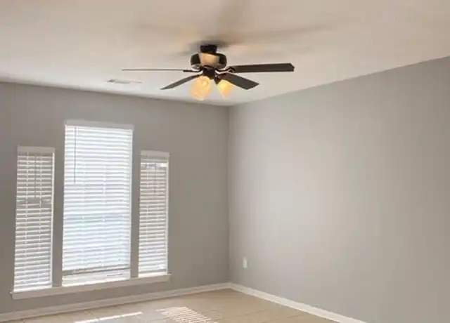 Property at 1401 Summit St Unit 4, College Station, TX, 77845, 3 beds, 2.5 baths, [object Object]