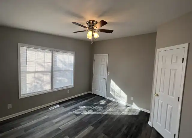 Property at 2418 Wilson Ave, Knoxville, TN, 37915, 2 beds, 2 baths, [object Object]