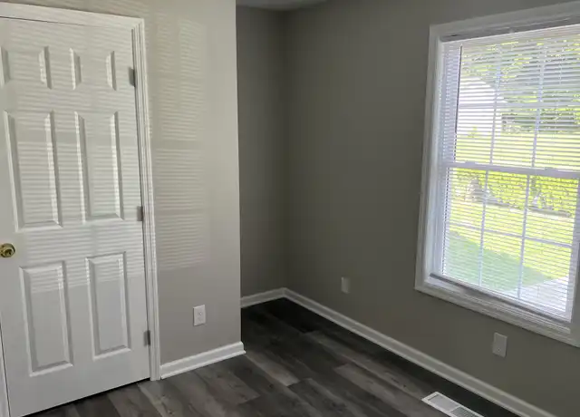 Property at 2418 Wilson Ave, Knoxville, TN, 37915, 2 beds, 2 baths, [object Object]