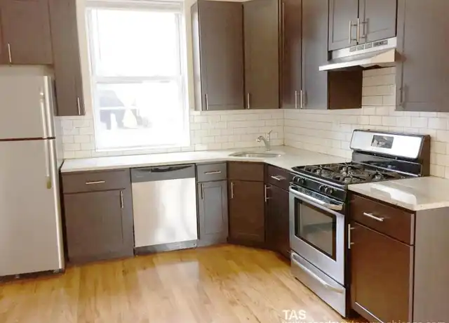Property at 4843 N Wolcott Ave, Chicago, IL, 60640, 2 beds, 1 bath, [object Object]