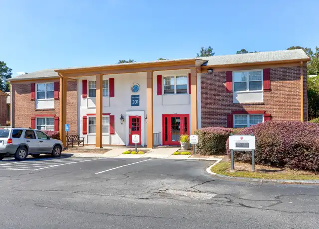 Property at Carriage House - 125 Tibet Ave, Savannah, GA, 31406, 2-3 beds, 1.5-2 baths, [object Object]