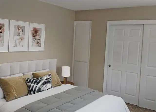 Property at 12022 NE 8th St Unit 4, Bellevue, WA, 98005, 1 bed, 1 bath, [object Object]