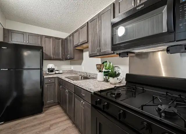 Property at Edgewood Commons 611 & Gardens - 611 Edgewood St NE, Washington, DC, 20017, 1-2 bed, 1 bath, [object Object]