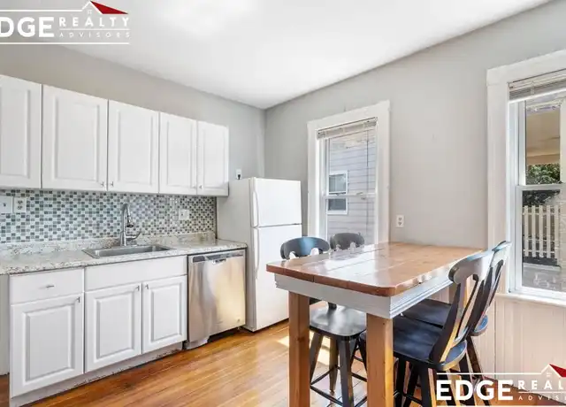 Property at 71-73 Neponset Ave Unit 3, Dorchester, MA, 02122, 2 beds, 1 bath, [object Object]