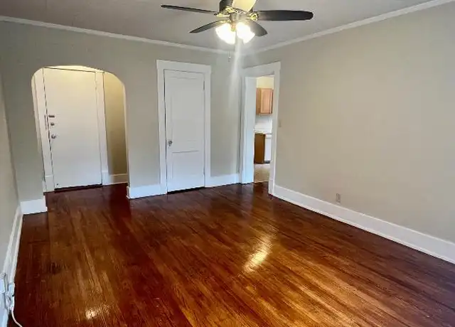 Property at 824 S 2nd St, Springfield, IL, 62704, 1 bed, 1 bath, [object Object]