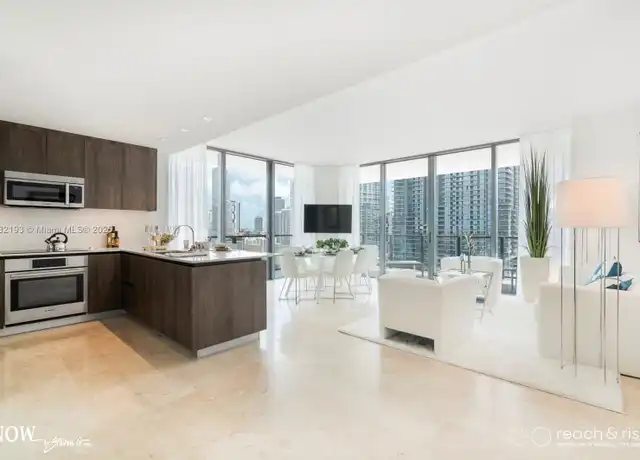 Property at 88 SW 7th St Unit A1411, Miami, FL, 33130, 2 beds, 2 baths, [object Object]