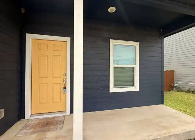 Property at 209 Prairie Dog Town Rd, Georgetown, TX, 78626, 4 beds, 2 baths, [object Object]
