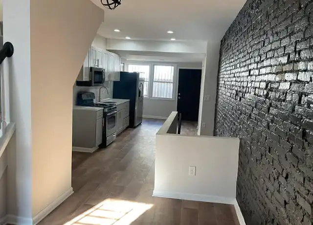 Property at 708 N Duncan St, Baltimore, MD, 21205, 2 beds, 2 baths, [object Object]