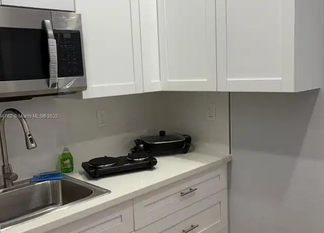 Property at 25453 SW 122nd Pl, Homestead, FL, 33032, 1 bed, 1 bath, [object Object]