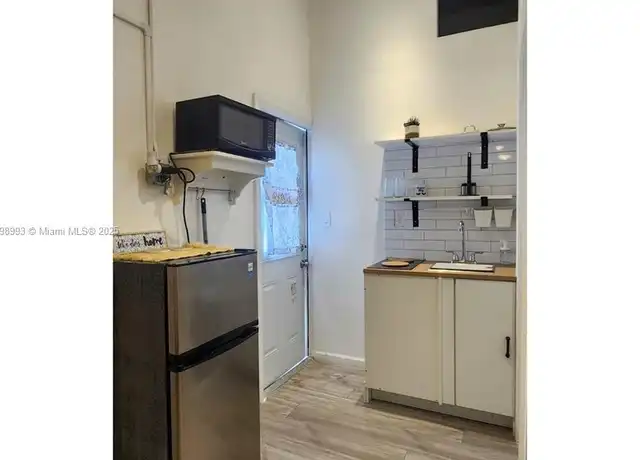 Property at 1271 NE 153rd St, North Miami Beach, FL, 33162, 1 bed, 1 bath, [object Object]