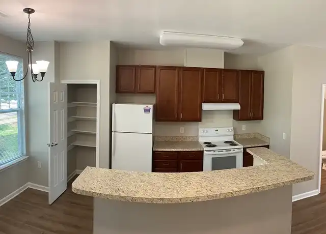 Property at Walnut Terrace - 1256 McCauley St, Raleigh, NC, 27601, 1-2 bed, 1-2.5 bath, [object Object]