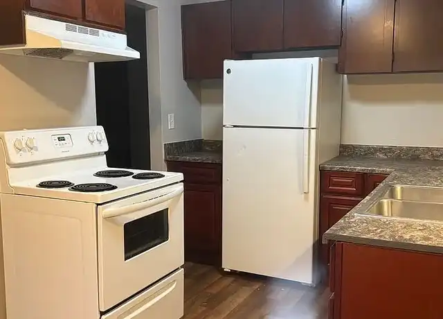 Property at Countrywood Apartments - 17700 SW Shaw St, Beaverton, OR, 97078, 2-3 beds, 1 bath, [object Object]