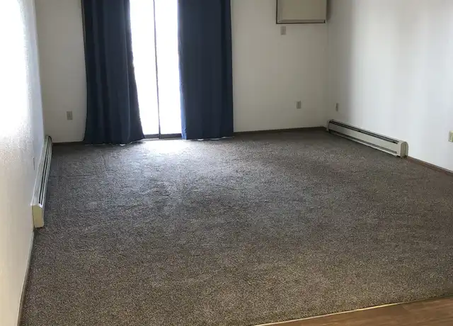 Property at 1121 14th Ave E, West Fargo, ND, 58078, 2 beds, 1 bath, [object Object]