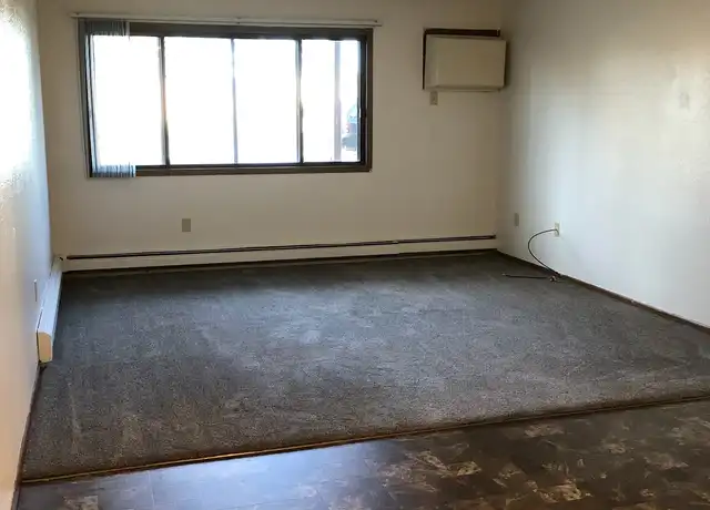 Property at 1121 14th Ave E, West Fargo, ND, 58078, 2 beds, 1 bath, [object Object]