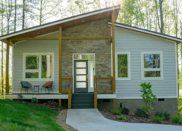 Property at 5 Country Cove Ct, Leicester, NC, 28748, 2 beds, 2 baths, [object Object]
